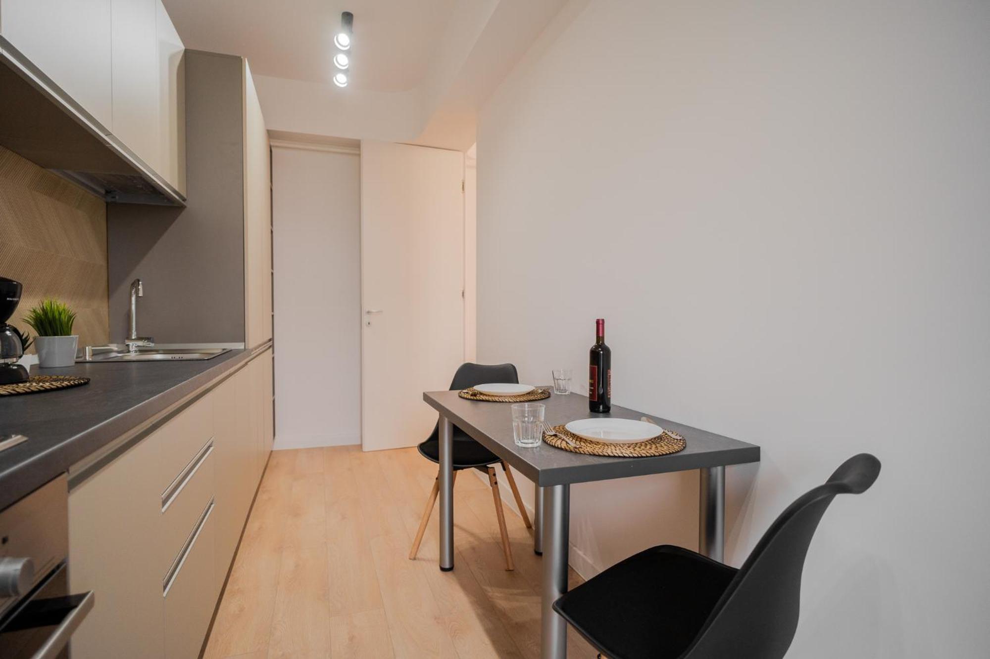 Amazing View Apartments - Iuliu Maniu & Politehnica Park Bucareste Exterior foto